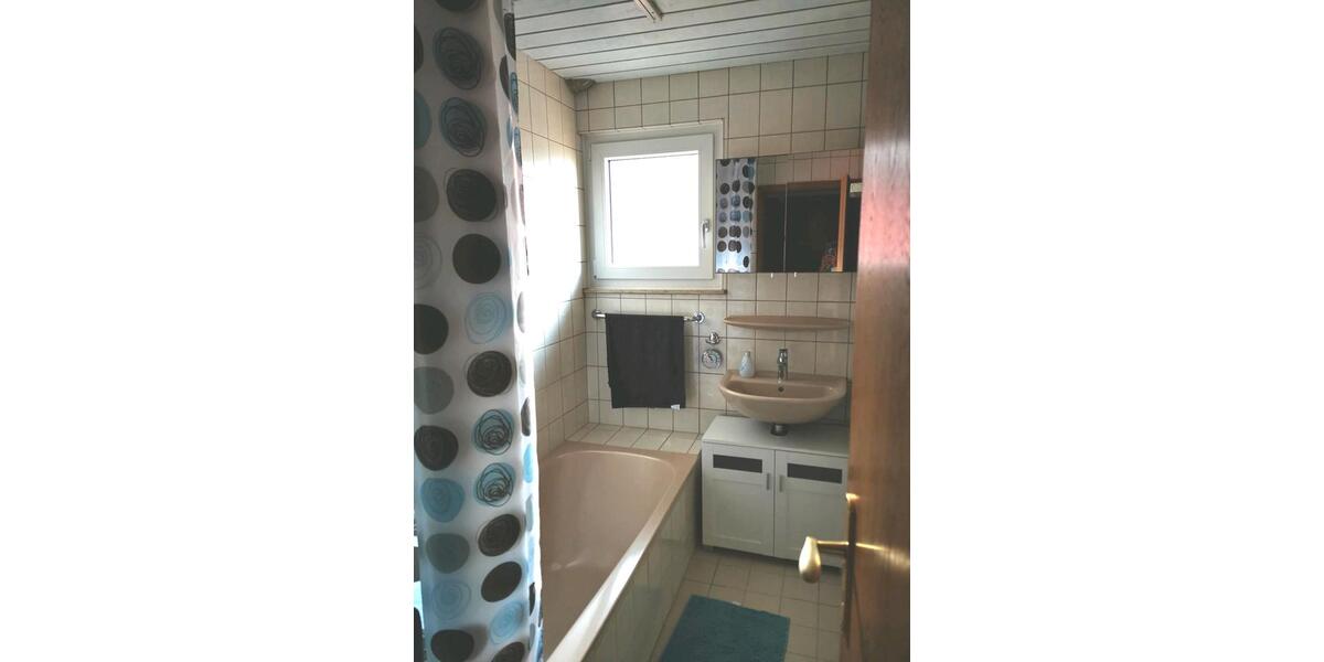 Etagenwohnung Offenburg - 5 Zimmer, 125 m&sup2;, 370&euro; | Angebot:25498325