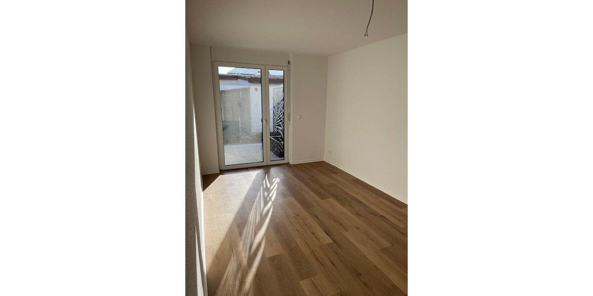 Erdgeschoßwohnung Kehl - 3 Zimmer, 98 m&sup2;, 990&euro; | Angebot:25961971