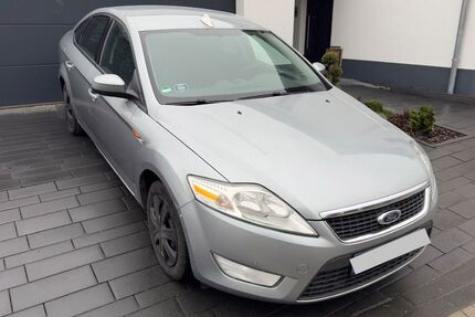 Ford Mondeo 150.000 km 4.900 &euro; Sasbach 77880