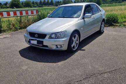 Lexus IS 200 178.500 km 10.300 &euro; Offenburg 77656