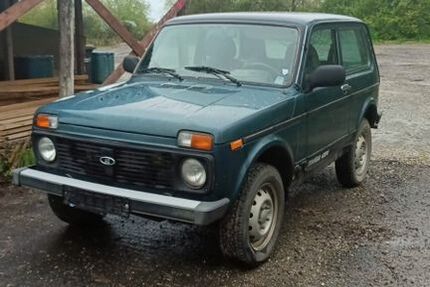 Lada Niva 100.523 km 3.200 &euro; Schwanau 77963
