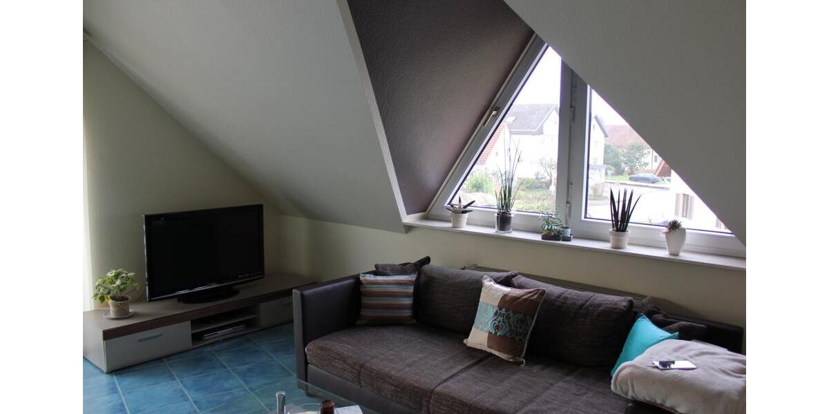 Dachgeschoßwohnung Bühl - 4 Zimmer, 110 m&sup2;, 1.150&euro; | Angebot:25960850