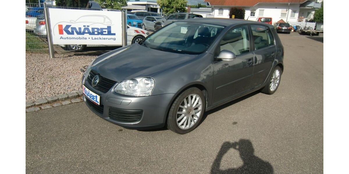 VW Golf 120.301 km 5.850 &euro; Willstätt 77731
