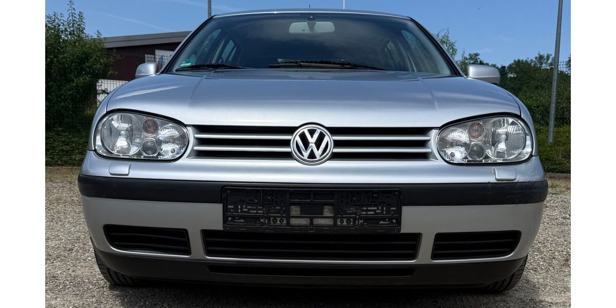 VW Golf 131.000 km 5.750 &euro; Neuried 77743