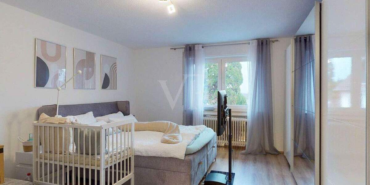 Etagenwohnung Offenburg Stadtmitte - 4 Zimmer, 105 m&sup2;, 325.000&euro; | Angebot:25660480