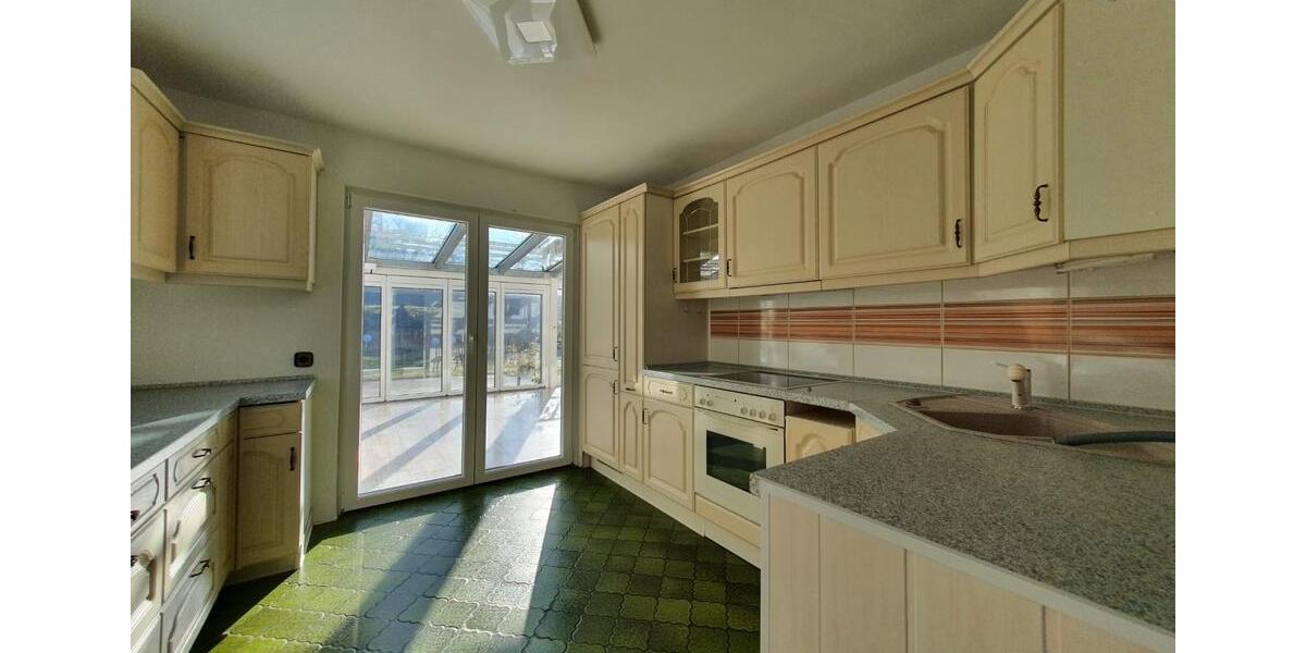 Erdgeschoßwohnung Lahr (Schwarzwald) - 2.5 Zimmer, 97 m&sup2;, 970&euro; | Angebot:26701923