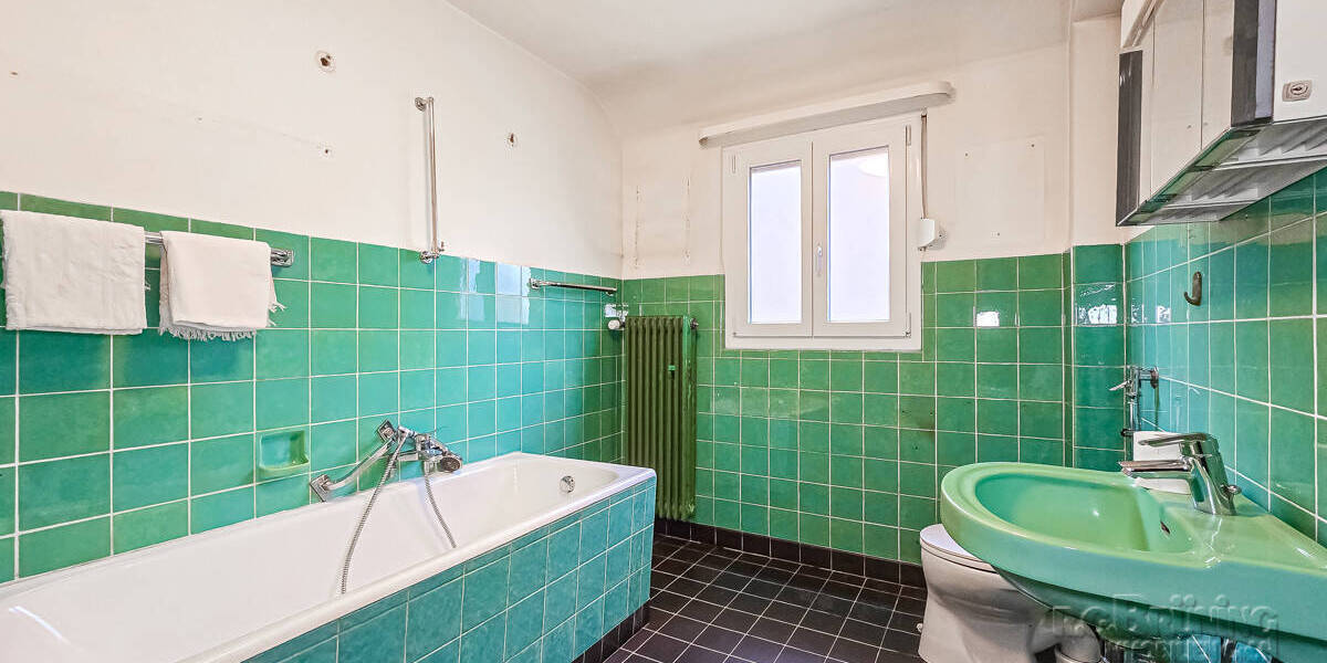 Mehrfamilienhaus, Wohnhaus Kehl - 9 Zimmer, 214 m&sup2;, 699.000&euro; | Angebot:25694405