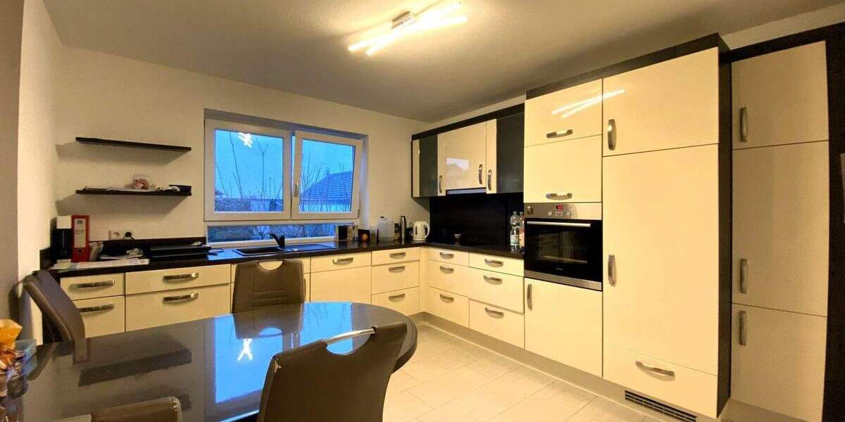 Etagenwohnung Lahr/Schwarzwald Lahr - 4 Zimmer, 122 m&sup2;, 379.500&euro; | Angebot:25683847