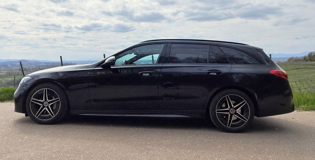 Mercedes-Benz C 300 40.760 km 38.750 &euro; Kippenheim 77971