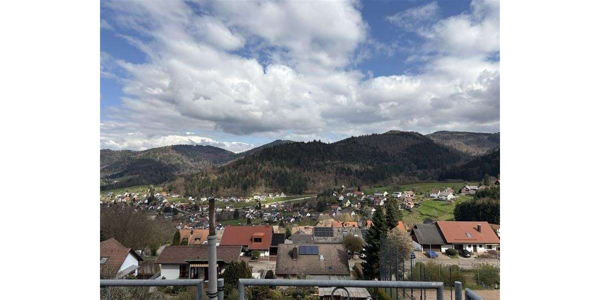 Etagenwohnung Bühlertal - 3 Zimmer, 67 m&sup2;, 180.000&euro; | Angebot:26588011