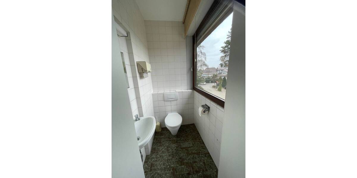 Gewerbeobjekt Achern - 6 Zimmer, 1.600&euro; | Angebot:25778874