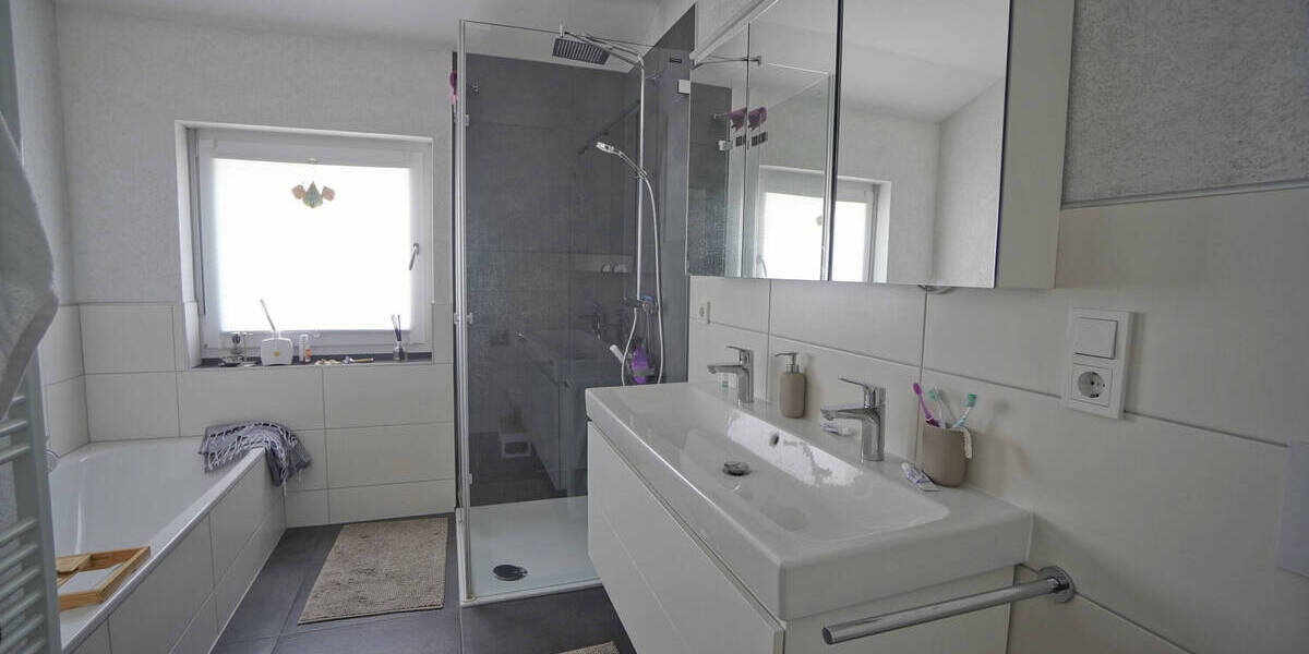 Etagenwohnung Kehl Kork - 4 Zimmer, 113 m&sup2;, 1.350&euro; | Angebot:26154865