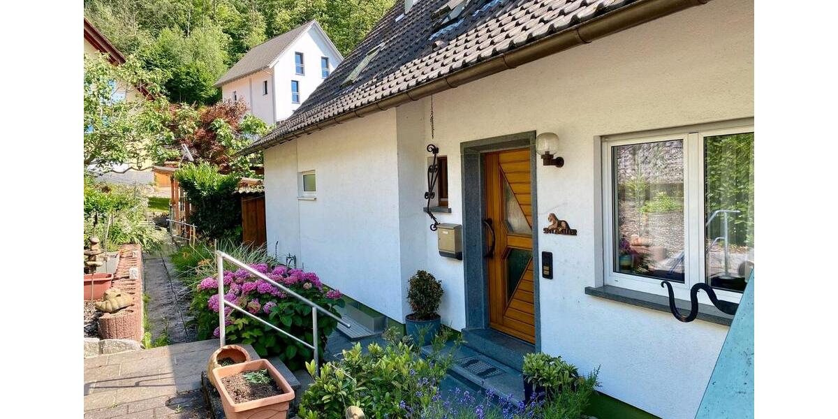 Einfamilienhaus Kappelrodeck - 5 Zimmer, 160 m&sup2;, 550.000&euro; | Angebot:26878996