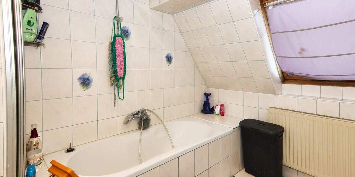 Etagenwohnung Lahr/Schwarzwald Sulz - 8 Zimmer, 156 m&sup2;, 269.000&euro; | Angebot:25740354