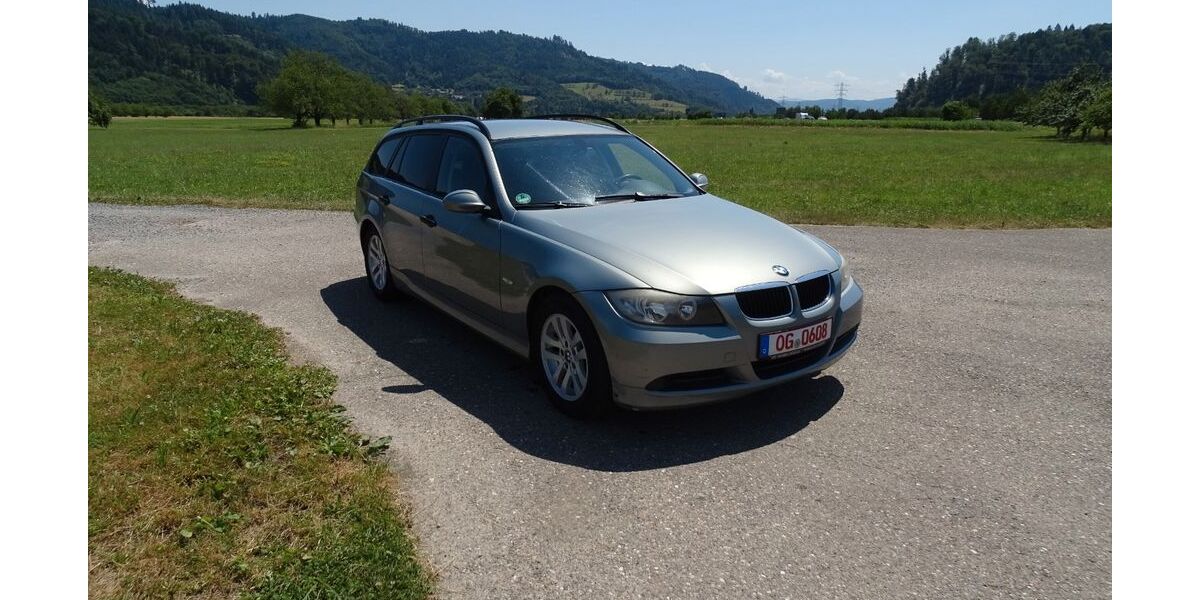 BMW 320 202.961 km 2.499 &euro; Gengenbach 77723