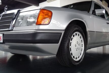 Mercedes-Benz 230 83.550 km 12.990 &euro; Bühl 77815