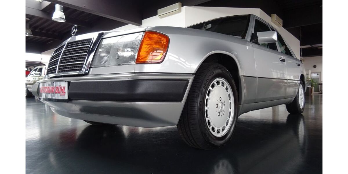 Mercedes-Benz 230 83.550 km 12.990 &euro; Bühl 77815