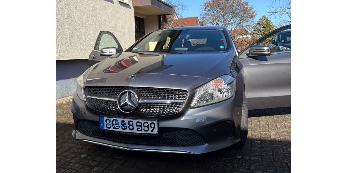 Mercedes-Benz A 180 99.000 km 13.100 &euro; Offenburg 77656