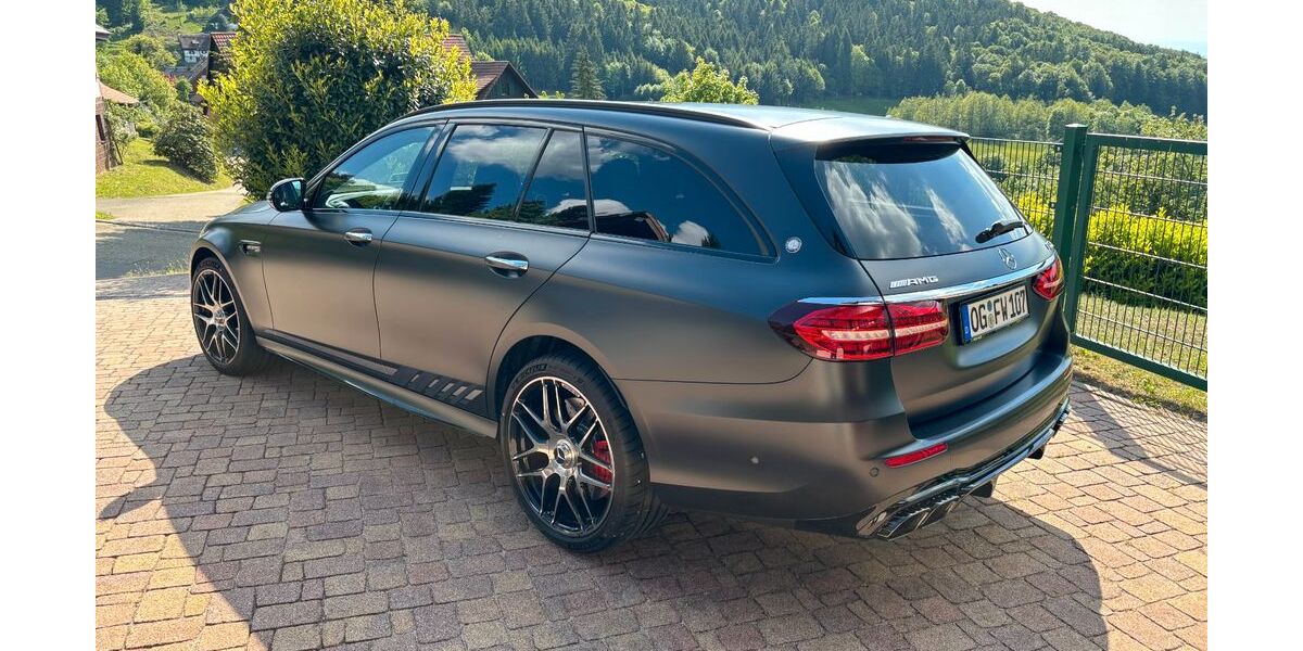 Mercedes-Benz E 63 AMG 5.539 km 115.000 &euro; Sasbachwalden 77887