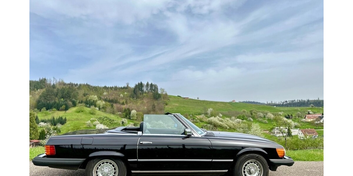 Mercedes-Benz SL 380 85.068 km 24.752 &euro; OFFENBURG 77652