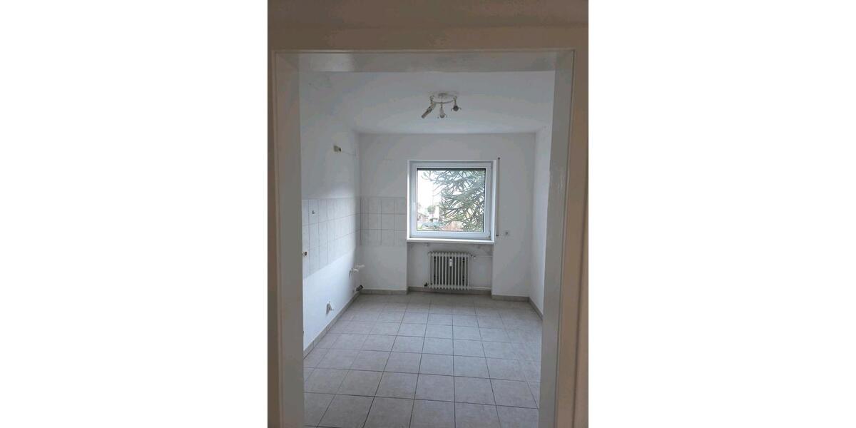 Etagenwohnung Offenburg - 4 Zimmer, 125 m&sup2;, 1.500&euro; | Angebot:24309396