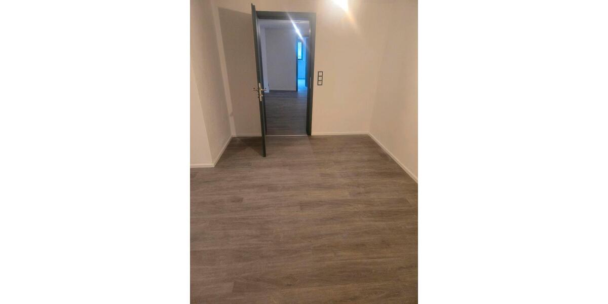 Erdgeschoßwohnung Zell am Harmersbach - 3 Zimmer, 110 m&sup2;, 1.250&euro; | Angebot:25170904