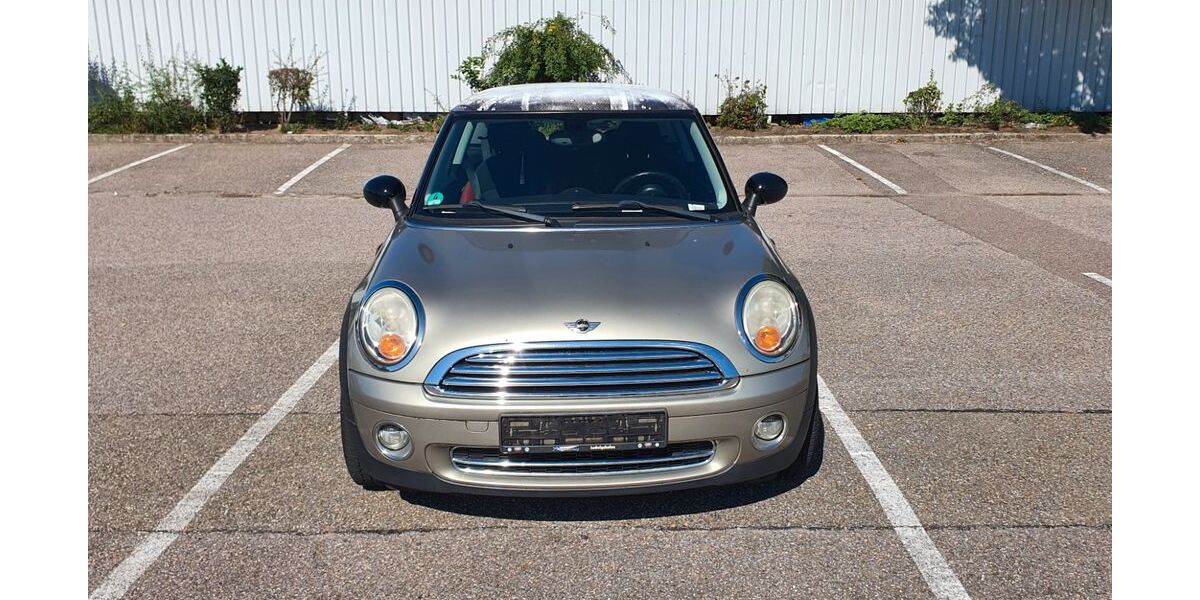 Mini Cooper 155.000 km 2.799 &euro; Offenburg 77654