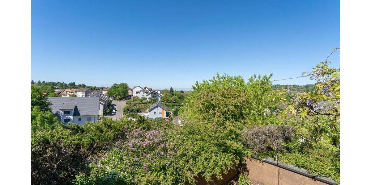 Etagenwohnung Lahr - 6 Zimmer, 222 m&sup2;, 465.000&euro; | Angebot:26641776