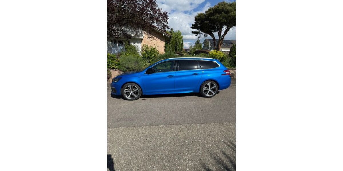 Peugeot 308 89.350 km 14.100 &euro; Appenweier 77767