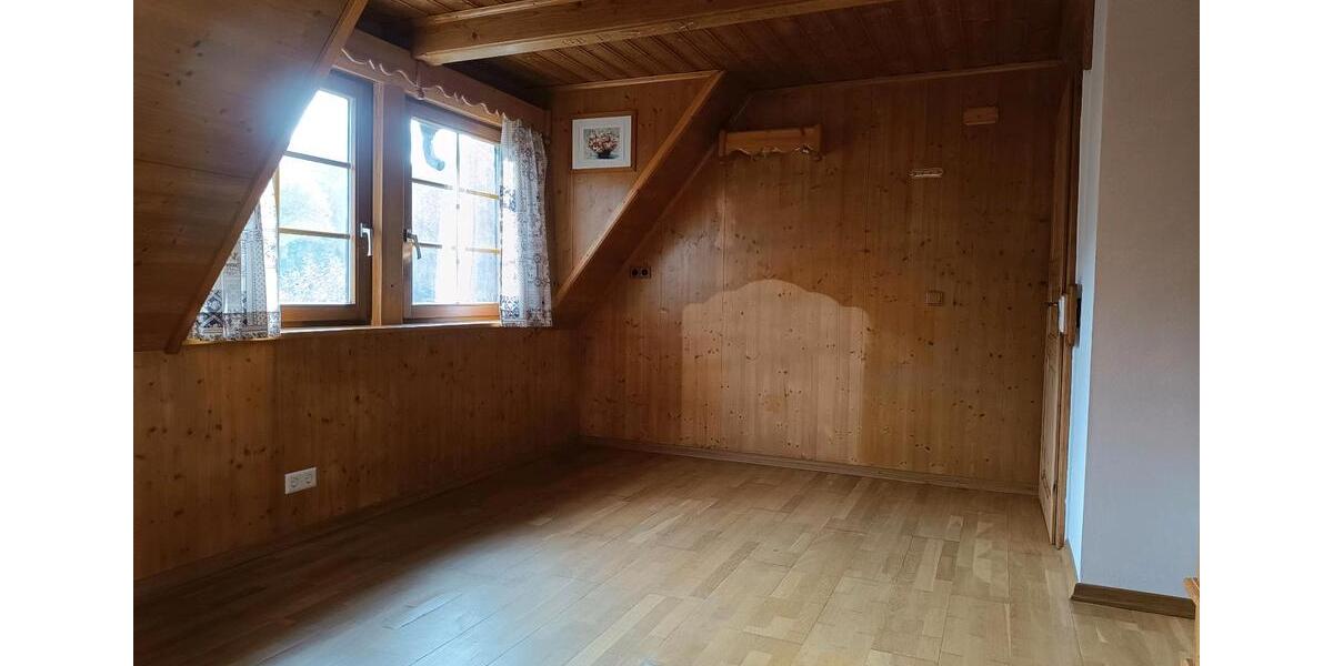Einfamilienhaus Sasbachwalden - 6 Zimmer, 160 m&sup2;, 1.450&euro; | Angebot:27617782