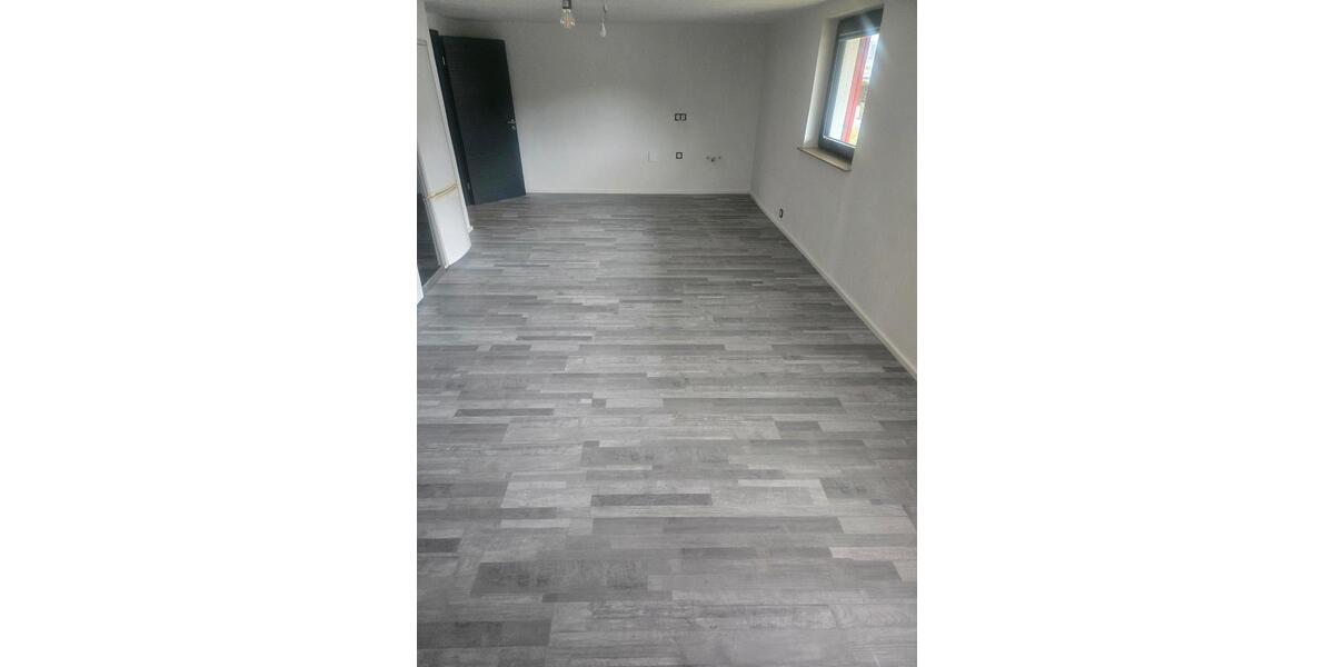 Erdgeschoßwohnung Zell am Harmersbach - 3 Zimmer, 110 m&sup2;, 1.250&euro; | Angebot:25170904