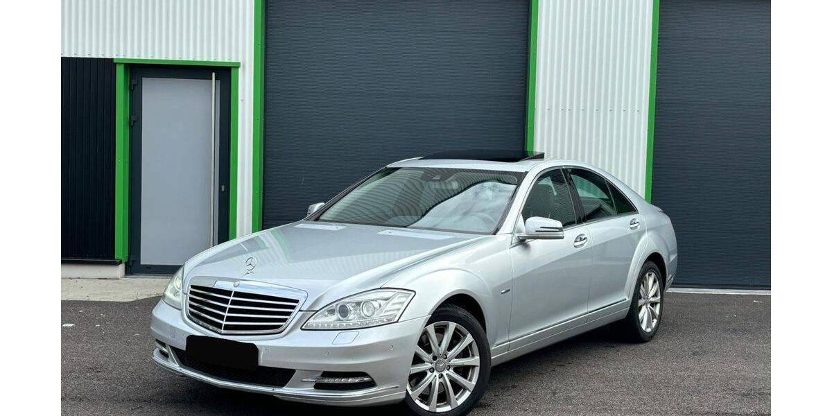 Mercedes-Benz S 350 260.000 km 8.900 &euro; Offenburg 77652