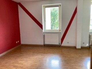 Reihenmittelhaus Lahr - 5 Zimmer, 143 m&sup2;, 270.000&euro; | Angebot:25703643