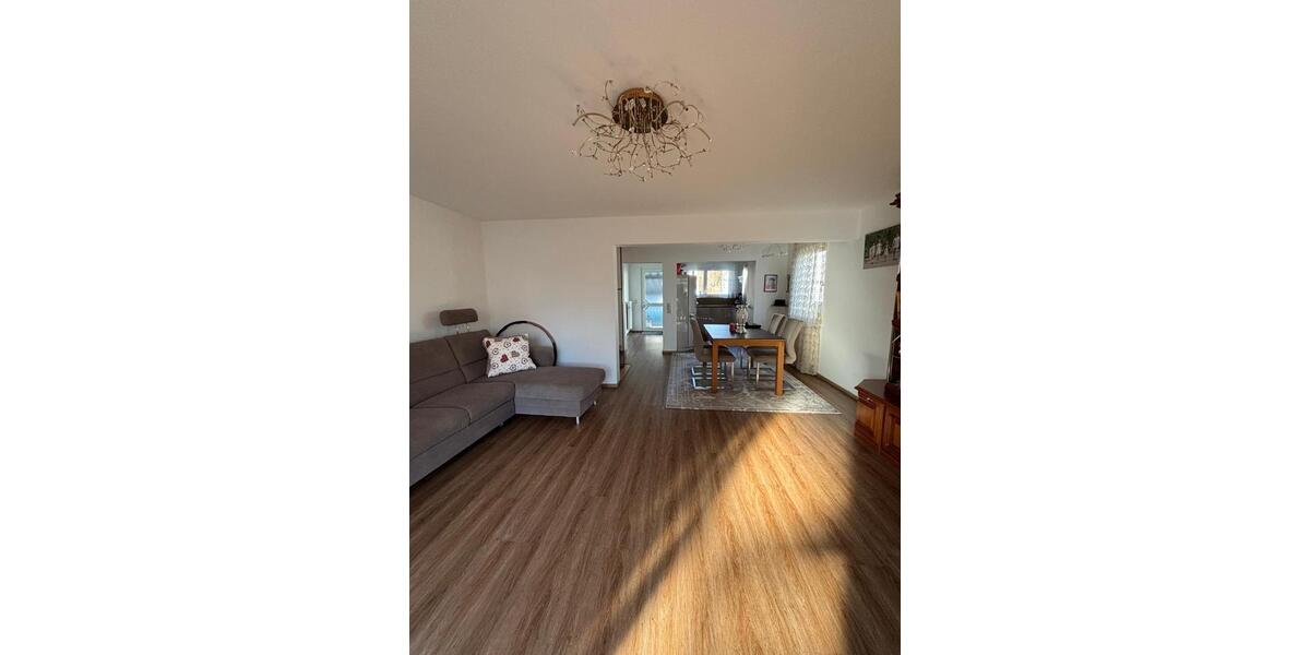 Reihenhaus Offenburg Elgersweier - 6 Zimmer, 110 m&sup2;, 550.000&euro; | Angebot:23746886