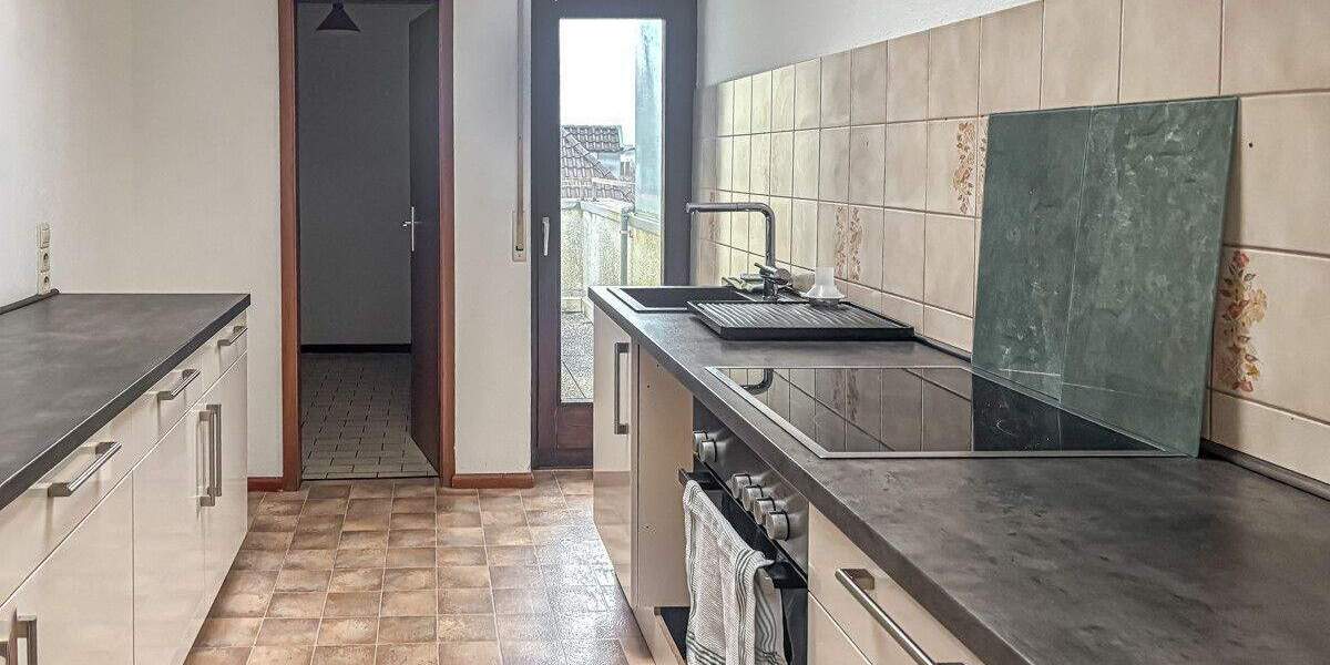 Etagenwohnung Kehl - 3 Zimmer, 110 m&sup2;, 1.000&euro; | Angebot:25820428
