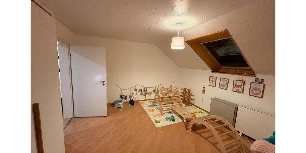 Etagenwohnung Offenburg Elgersweier - 4 Zimmer, 108 m&sup2;, 1.350&euro; | Angebot:25982353