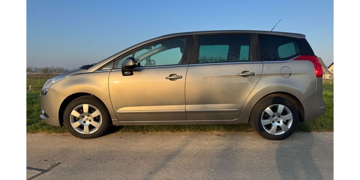 Peugeot 5008 161.000 km 6.300 &euro; Appenweier 77767