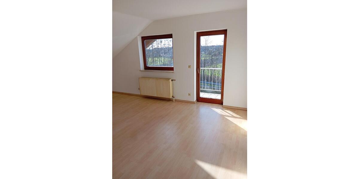 Dachgeschoßwohnung Ottersweier - 2.5 Zimmer, 60 m&sup2;, 160.000&euro; | Angebot:26018653