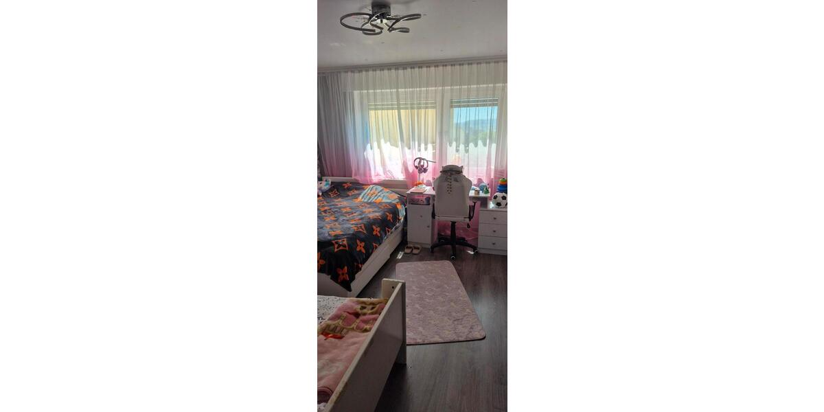 Etagenwohnung Offenburg Elgersweier - 3 Zimmer, 80 m&sup2;, 1.200&euro; | Angebot:26587048