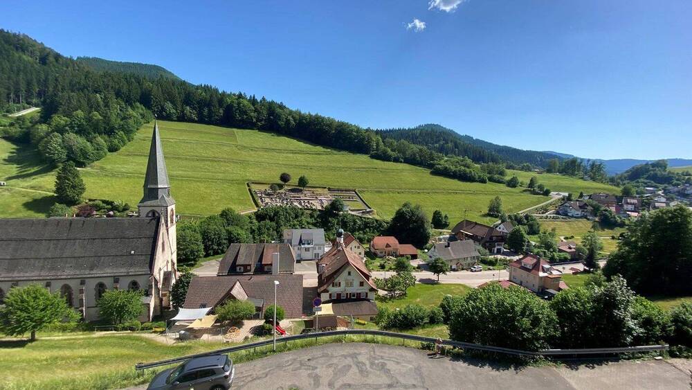 Einfamilienhaus Bad Peterstal-Griesbach Bad Griesbach - 9 Zimmer, 310 m&sup2;, 1.500&euro; | Angebot:26859323