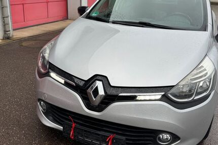 Renault Clio 96.600 km 8.550 &euro; Offenburg 77654