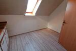 Dachgeschoßwohnung Rheinau - 3 Zimmer, 75 m&sup2;, 990&euro; | Angebot:25328107
