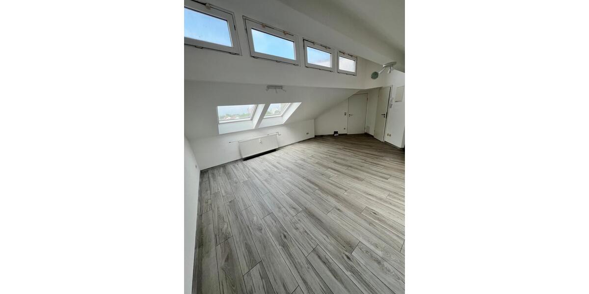 Dachgeschoßwohnung Kehl - 2 Zimmer, 48 m&sup2;, 157.000&euro; | Angebot:26975552