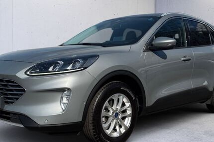 Ford Kuga 100.700 km 22.790 &euro; Offenburg- Industriegebiet Elgersweier-Nord 77656