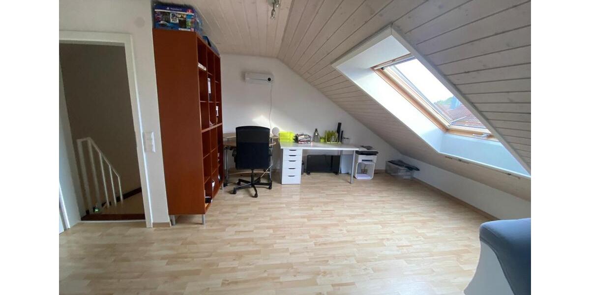 Reihenhaus Friesenheim - 8 Zimmer, 174 m&sup2;, 480.000&euro; | Angebot:25892628