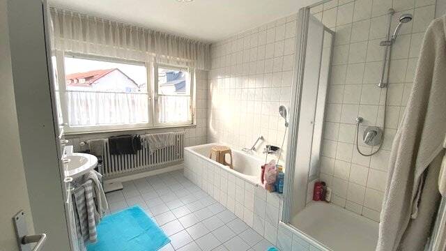 Mehrfamilienhaus, Wohnhaus Oberkirch - 9 Zimmer, 200 m&sup2;, 525.000&euro; | Angebot:25746459
