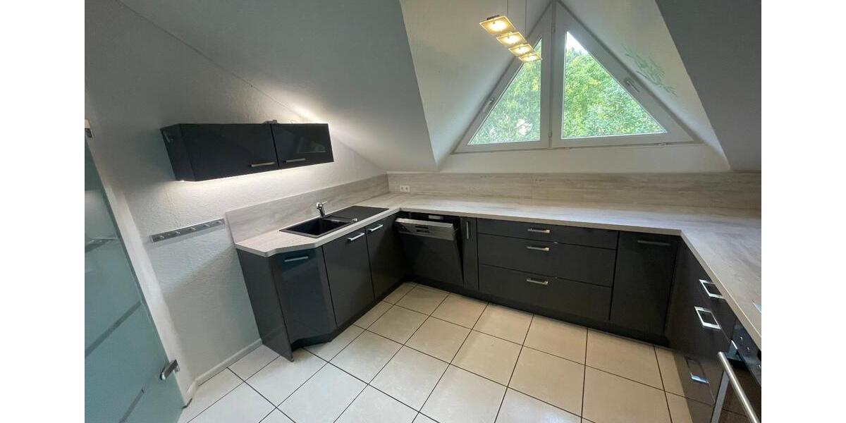 Dachgeschoßwohnung Lahr (Schwarzwald) - 2.5 Zimmer, 95 m&sup2;, 1.000&euro; | Angebot:25403641