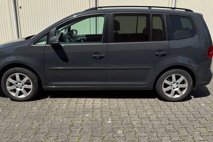 VW Touran 244.000 km 5.990 &euro; Kappelrodeck 77876