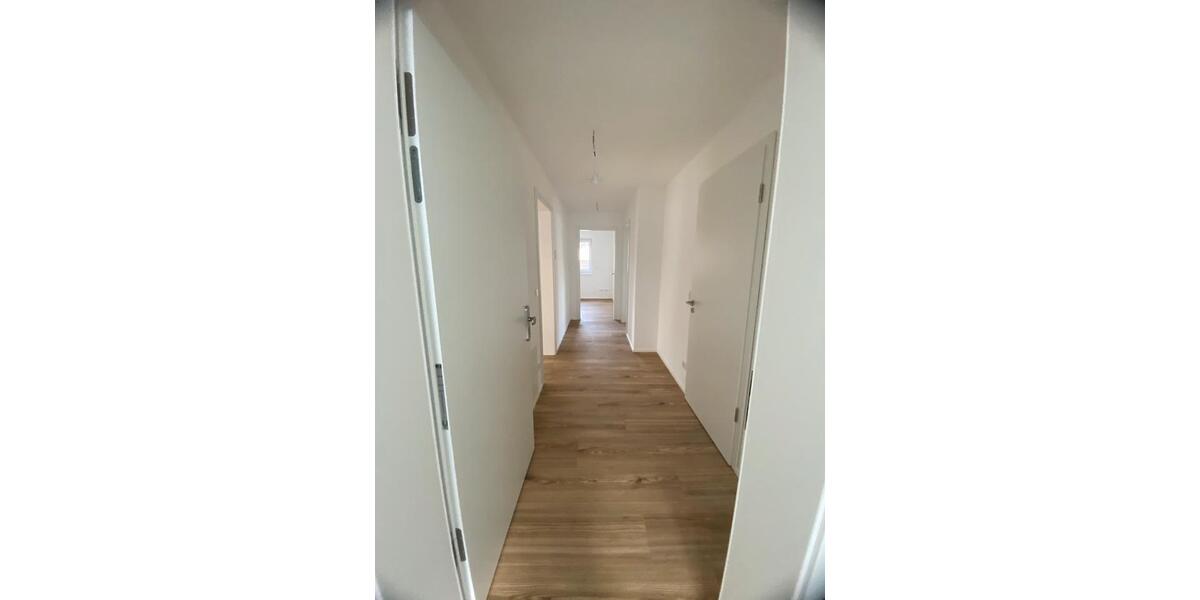 Etagenwohnung Rheinau - 3 Zimmer, 86 m&sup2;, 1.470&euro; | Angebot:25987950