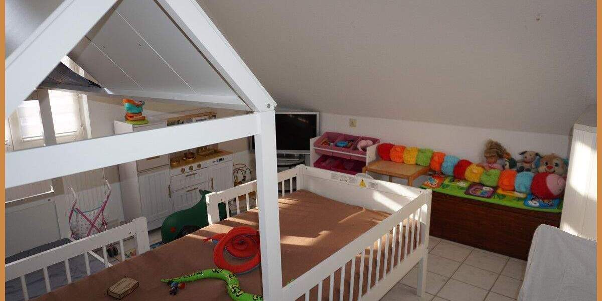 Mehrfamilienhaus, Wohnhaus Offenburg / Zunsweier Zunsweier - 6 Zimmer, 170 m&sup2;, 479.000&euro; | Angebot:25689024